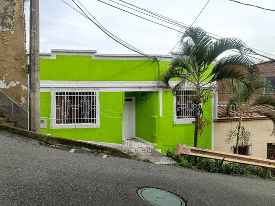 Vendo Casa Lote En Barrio Las Palmas - El Salvador - Medellín