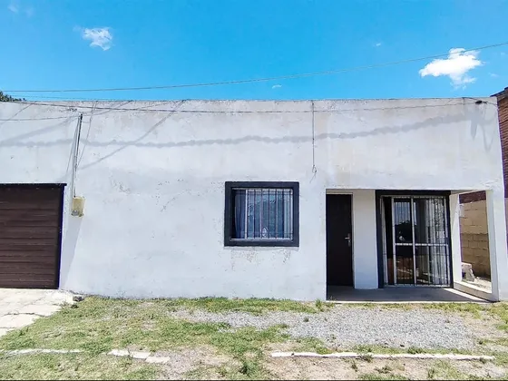 Casa En Venta Con Apartamentos Anexos. Todos Con Renta