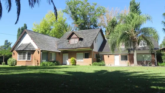 Venta Casa 6 Ambientes Parque Leloir