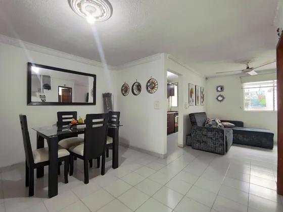Casa En Venta En Avenida Libertadores. Cod V30197