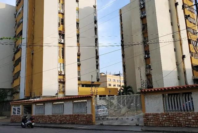 En Venta Amplio Apartamento En Conjunto Residencial Roberto Carlos Sector Colinas Del Neveri