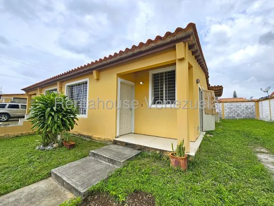 Milagros Inmuebles Casa Alquiler Cabudare Lara La Piedad Norte Economica Residencial Economico Código Inmobiliaria Rent-a-house  25-22604