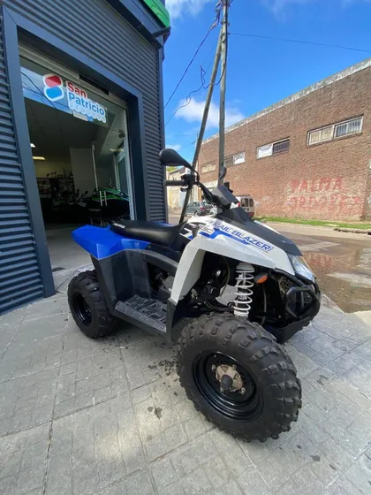 Cuatriciclo Polaris Trailblazer 330