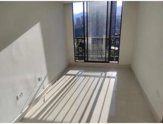 Vendo Apartamento En Robledo Parte Baja Con Parqueadero Priv
