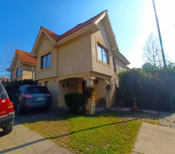 Oportunidad Casa Para Remodelar En Condominio Privado.