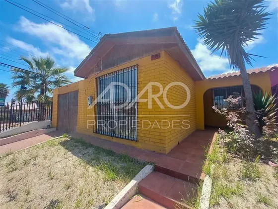 Casa Esquina En Arriendo 4d 2b, Sindempart.