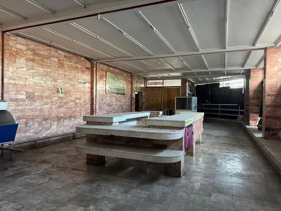 Oportunidad De Inversión, Local En Venta En Calz. De La Viga