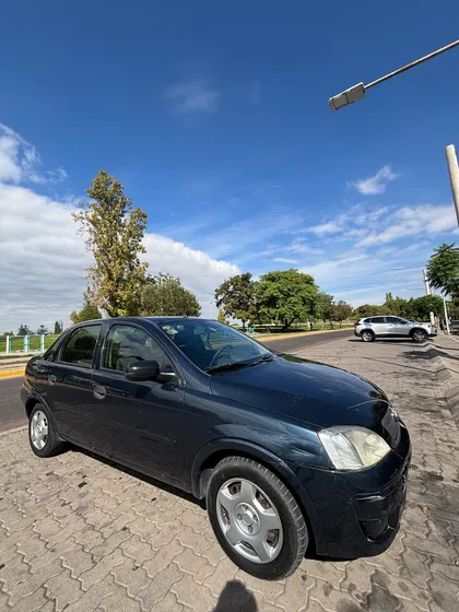 Chevrolet Corsa 1.8 Gl Aa Dh 5p