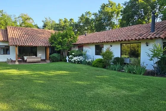 Cómoda Casa Chilena, 4 Dorm, 3 Baños, Servicios