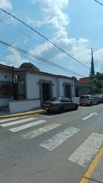 Se  Vende Local Comercial Con Equipos Para Restaurante En El Hatillo Jr 