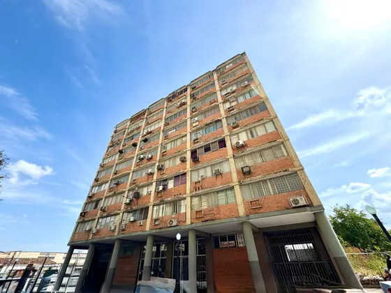 #*25-15587 ¡excelente Oportunidad! Esta Oficina En Venta Se Encuentra En Una Ubicación Privilegiada De La Ciudad, Centro Barquisimeto, Lara. Adelaida Armeya 