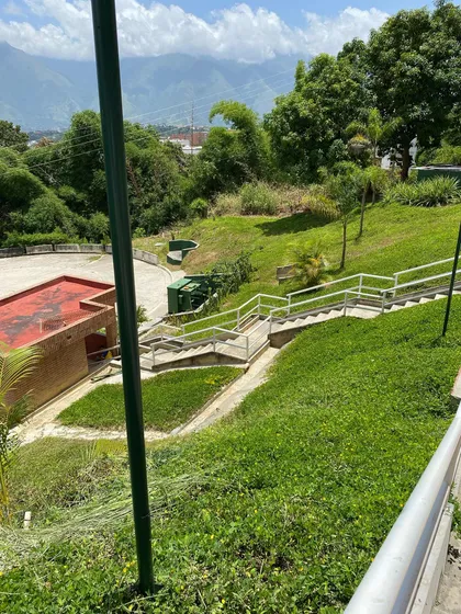 Apartamento En Obra Gris Excelente Inversión En Los Naranjos