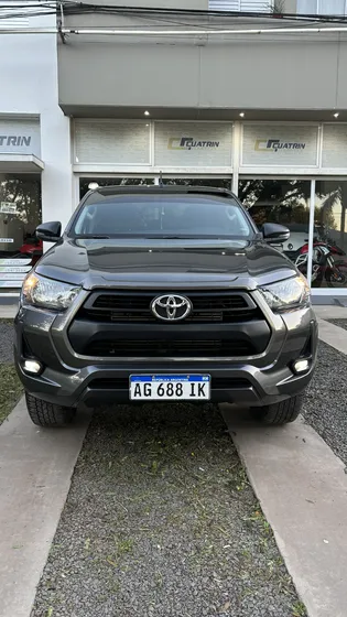 Toyota Hilux Pick-up 2.8 Cd Sr 204cv 4x4 At