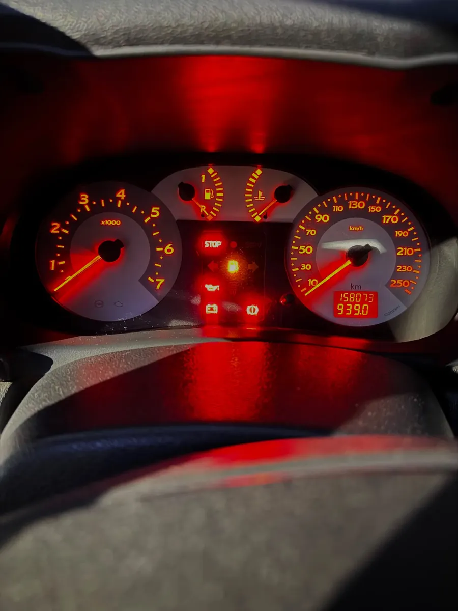Renault Clio 1.6 Privilege530138755949537289
