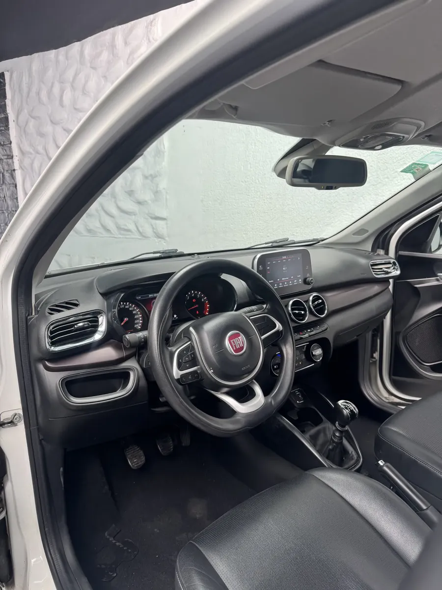 Fiat Cronos 1.8 16v Precision Pack Premium551275591432949769