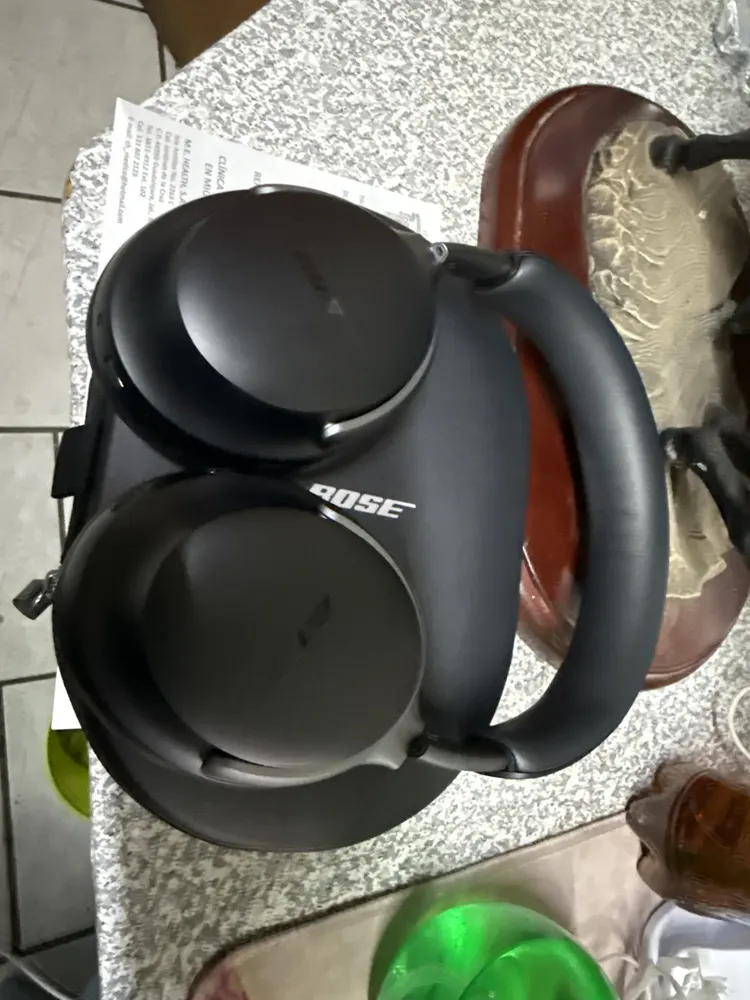 Fones De Ouvido Bose Quietcomfort Ultra - Lunar Blue Cor Deep Plum