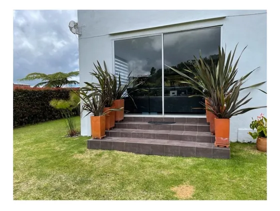 Venta Casa En Envigado 1.050 Mts. Vía Las Palmas Loma Escobero, 