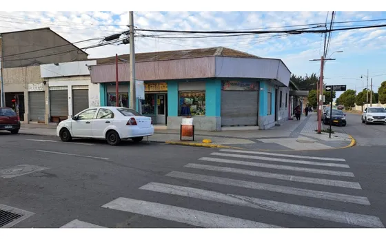 Arriendo Casa Comercial, Centro De Quintero