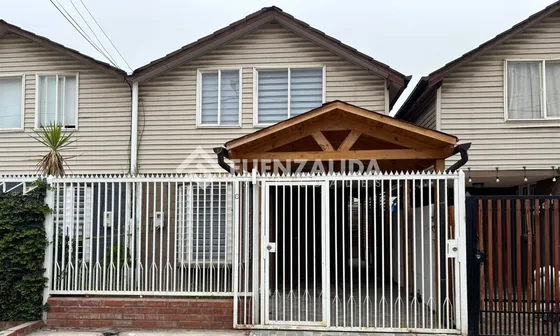 Hermosa Casa En Arriendo De 3 Dorm. En Padre Hurtado