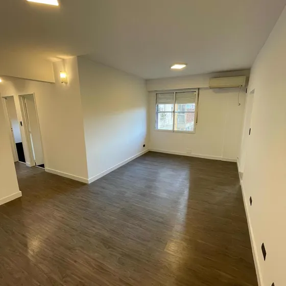 Departamento 4 Ambientes San Martín Centro. Oportunidad!