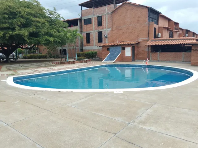 En Venta Town House Encantado I Guatire