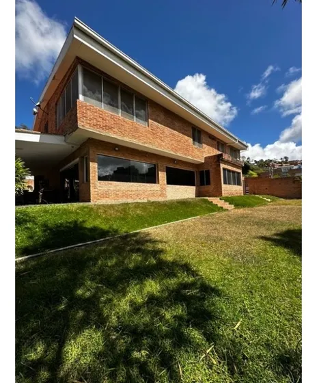 Vendo Casa 650m2 Alto Hatillo 3879