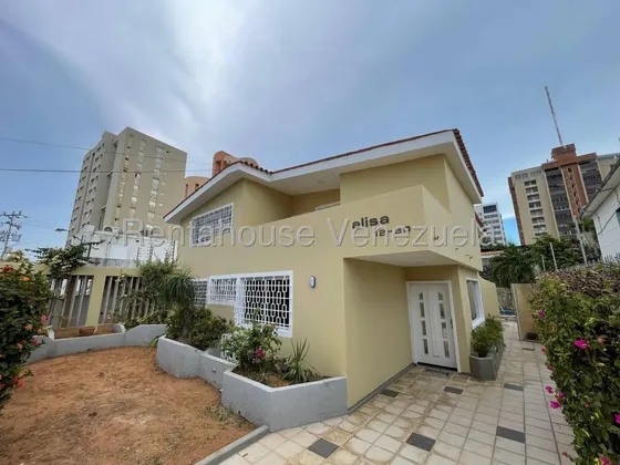 Casa Quinta En Alquiler, Sector Tierra Negra Mls #26-20754 Yh