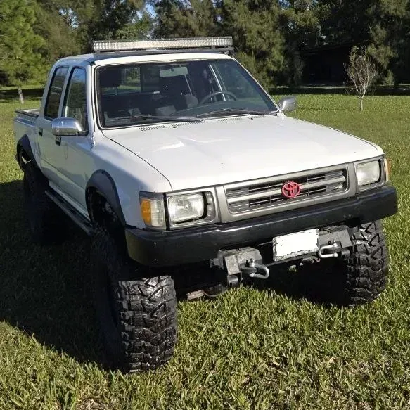 Toyota Hilux 2.8 D/cab 4x4 D