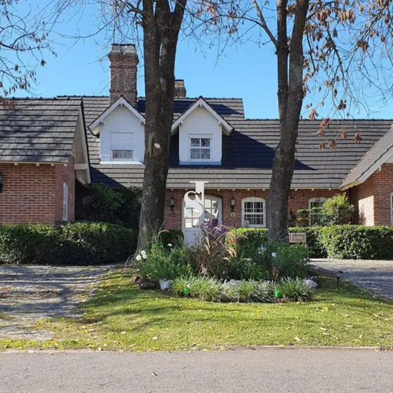 Hermoso Chalet A La Venta En Coutry Club Las Praderas De Lujan
