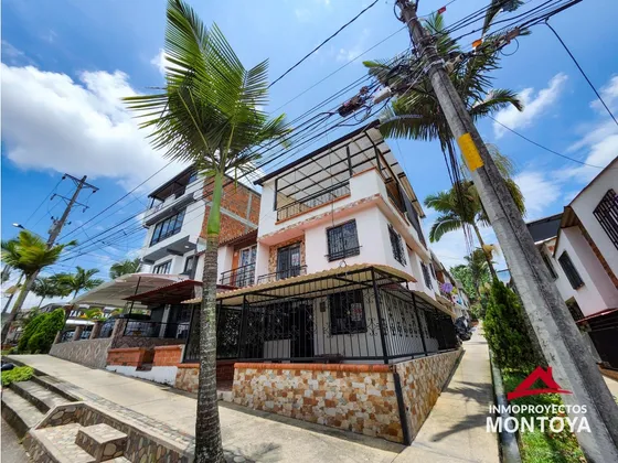 Casa Esquinera En Llano Grande, Pereira