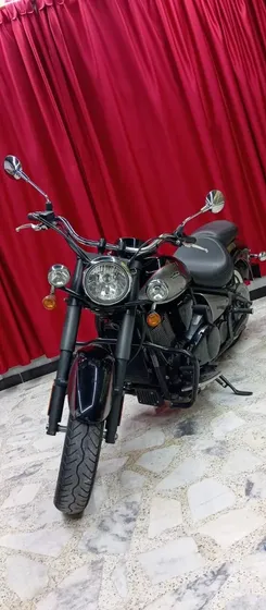Kawasaki Vulcan 900