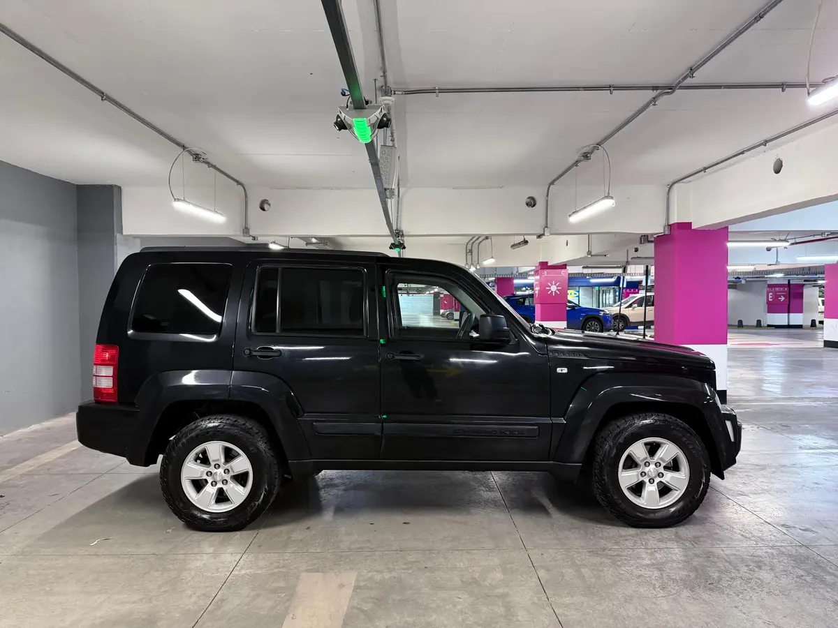 Jeep Liberty 4x4 Automatic. Unbeatable Condition64005541410819122