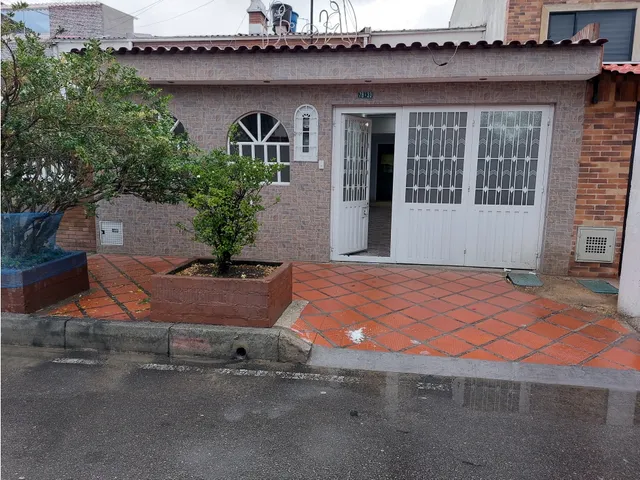 Arriendo Casa En El Barrio Mandalay- Bogota 