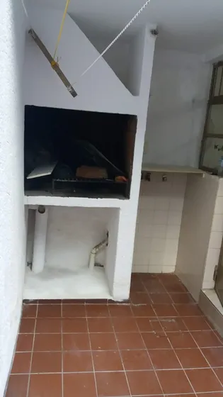 Excelente Ubicación! Próx Bvar España Lo Que No Hay! Casita Duplex: P. Baja Sin G.comunes.!!!!!!