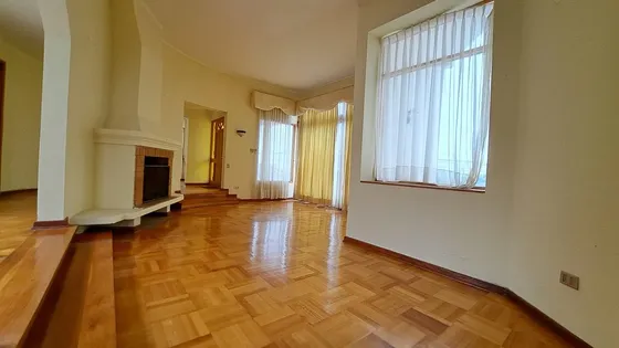 Amplia Y Hermosa Casa En Avenida Gabriela Mistral