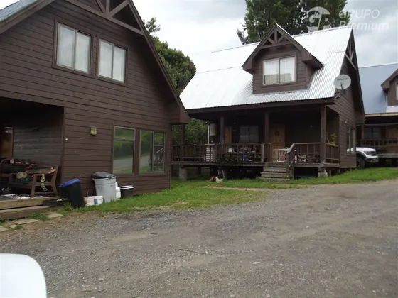 Casa En Venta De 3 Dorm. En Lago Ranco