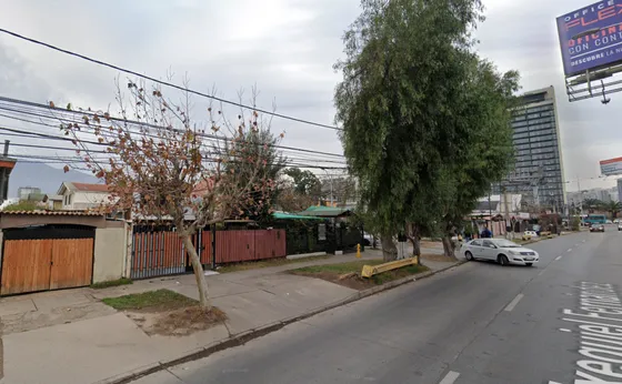 Casa En Venta De 3 Dorm. En Macul