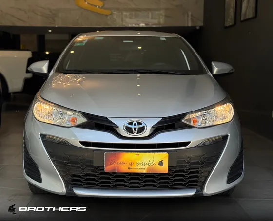 Toyota Yaris 1.5 107cv Xs