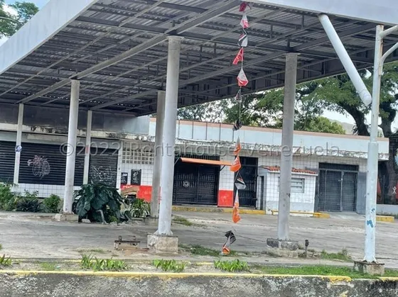 Terreno Con Locales Comerciales, Estacion De Servicio En Venta La Entrada  naguanagua Carabobo Leida Falcon Lf23-12586
