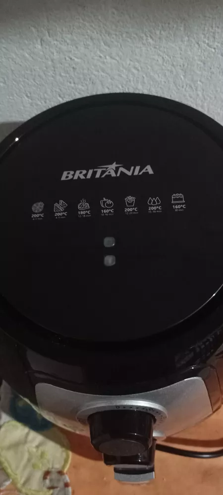 Fritadeira Air Fryer BFR21P 4L 1500W Britânia 110v