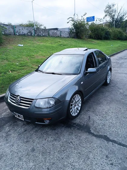 Volkswagen Bora 1.8 Highline T Tiptronic Cuero