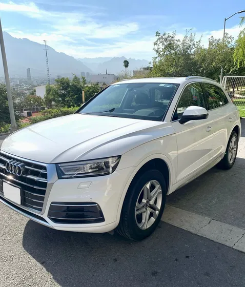 Audi Q5 2.0 L T Select Dsg