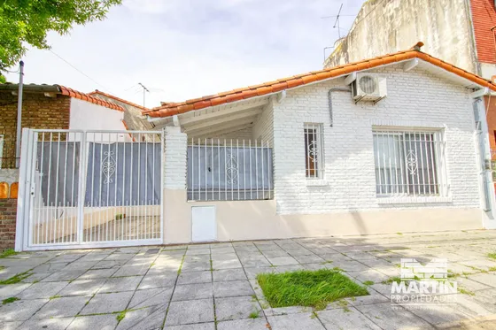 Chalet En Venta 3 Amb Con Patio Y Parrilla, Apto Profesional - Florida