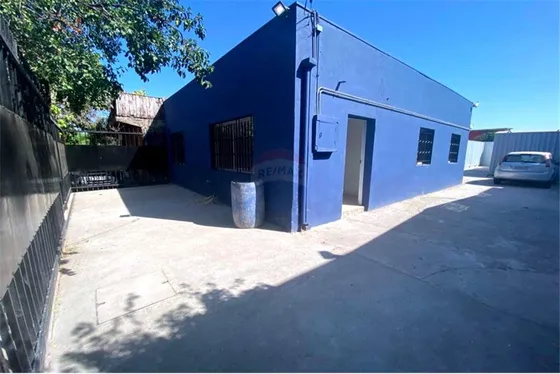 Arriendo De Oficina/ Casa/ Bodega
