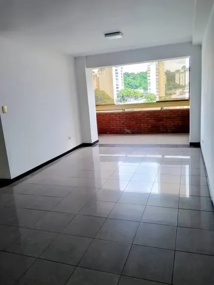 Espectacular Apartamento En Venta En La Urbina, Excelente Ubicación Ggcd