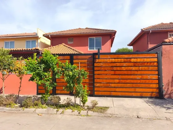 Casa 2 Pisos Con 3d-3b-2e, Linderos, Buin