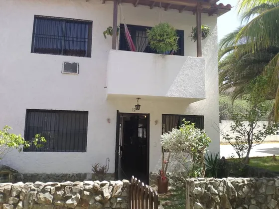 Acogedor Twonhouse Con Un Hermosos Estilo De Montaña.isla De Margarita Venezuela.jmpf