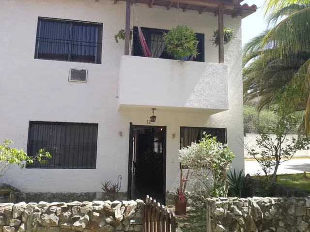 Acogedor Twonhouse Con Un Hermosos Estilo De Montaña.isla De Margarita Venezuela.jmpf