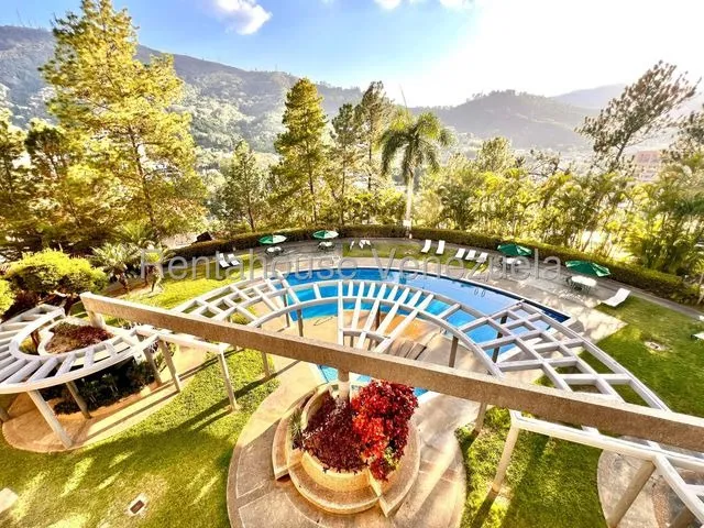 Tg Penthouse En Venta En Las Esmeraldas, Con Cocina Remodelada, Hermosa Vista 25-21127 Ys 