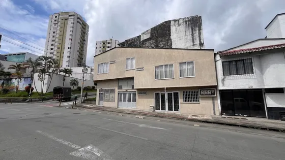  Casa Comercial Cerca A La Circunvalar pereira